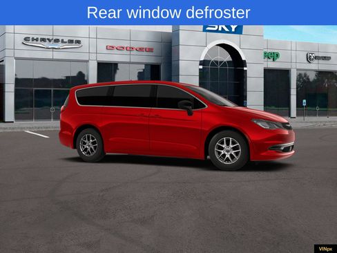 New 2026 Chrysler Voyager LX image 7