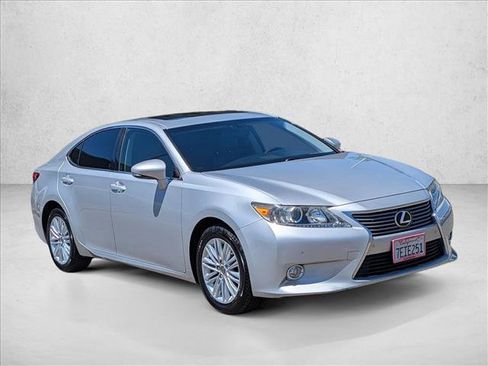 Used 2014 Lexus ES 350 w/ Premium Package FWD image 3