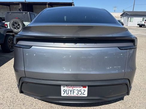 Used 2026 Tesla Model Y AWD image 6