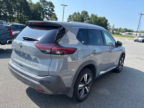 Used 2023 Nissan Rogue SL AWD/4WD image 10