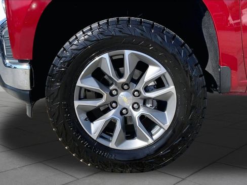 Used 2019 Chevrolet Silverado 1500 LT w/ Texas Edition RWD image 10