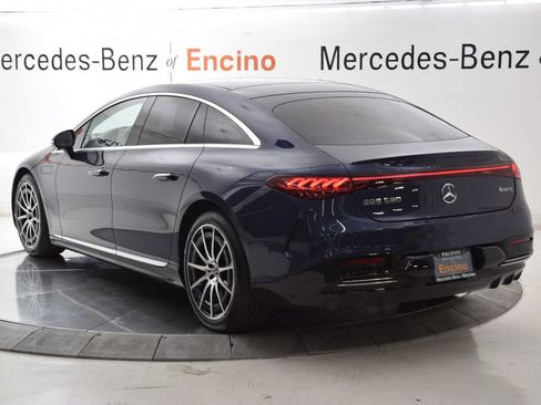 Used 2023 Mercedes-Benz EQS 580 4MATIC Sedan image 4