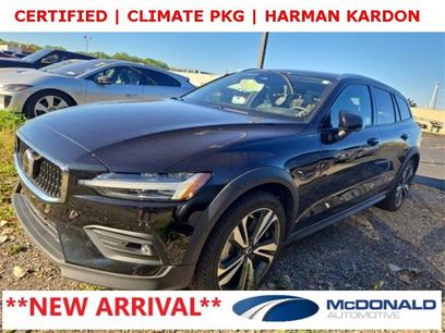 Certified 2023 Volvo V60 B5 Cross Country Plus w/ Climate Package