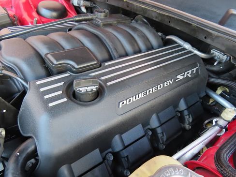 Used 2016 Dodge Challenger R/T Scat Pack w/ Leather Interior Group RWD image 5