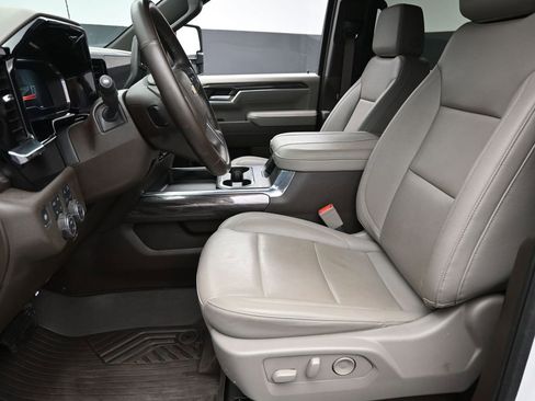 Certified 2025 Chevrolet Silverado 2500 LTZ w/ LTZ Plus Package image 13