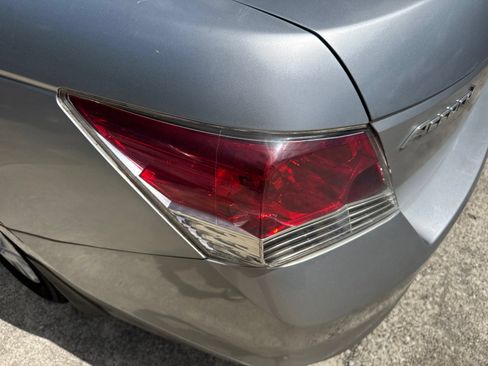 Used 2009 Honda Accord LX-P image 10
