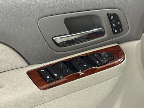 Used 2010 GMC Yukon SLT image 45