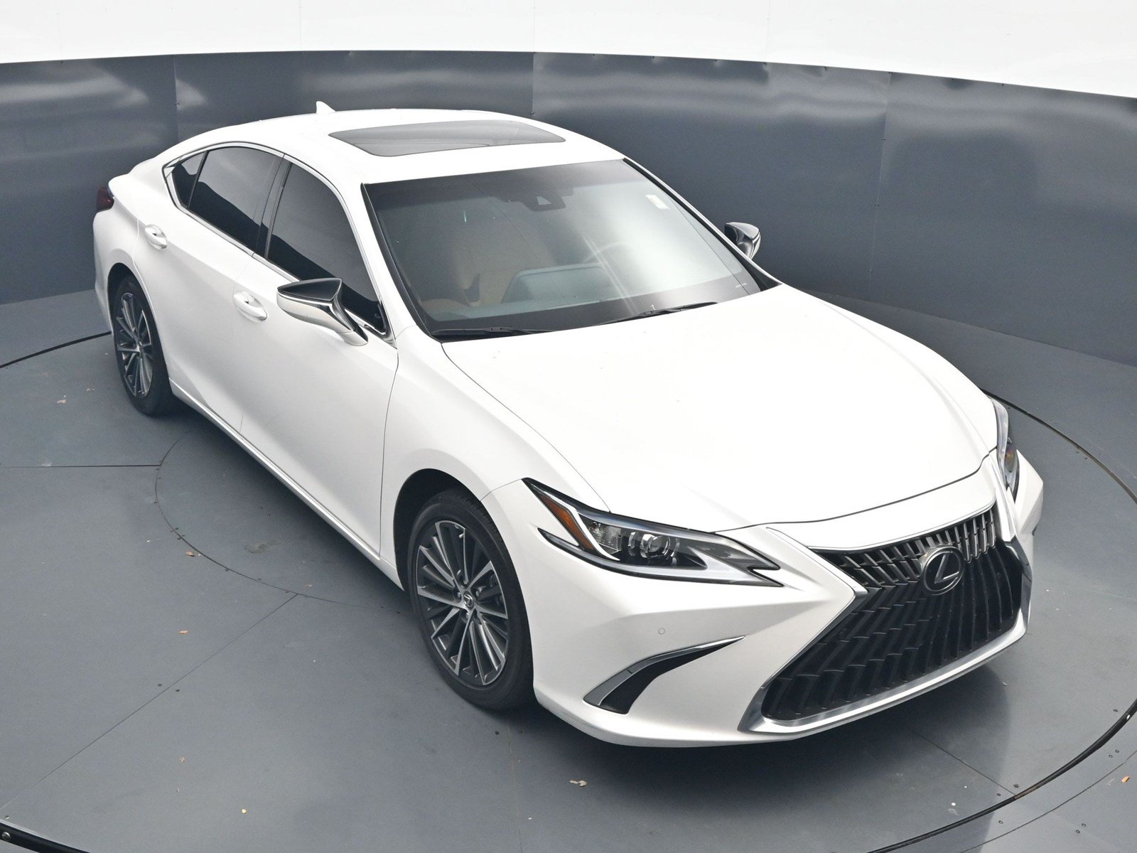 Used 2025 Lexus ES 350 w/ Premium Package FWD image 27