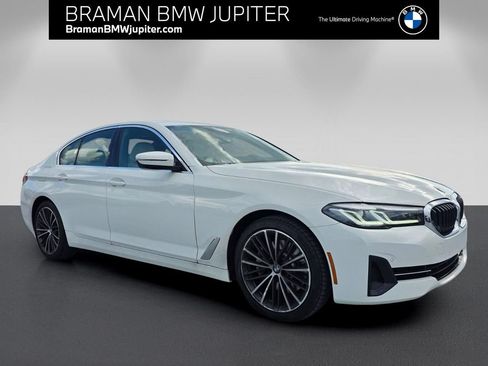 Certified 2023 BMW 530i w/ Premium Package RWD image 1