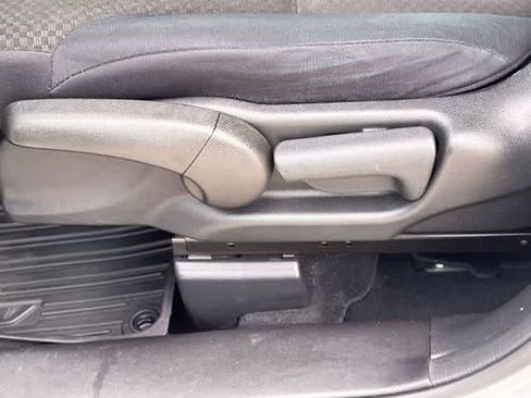 Used 2016 Honda CR-V SE image 31