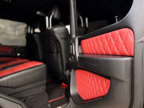 Used 2015 Mercedes-Benz G 63 AMG 4MATIC image 42
