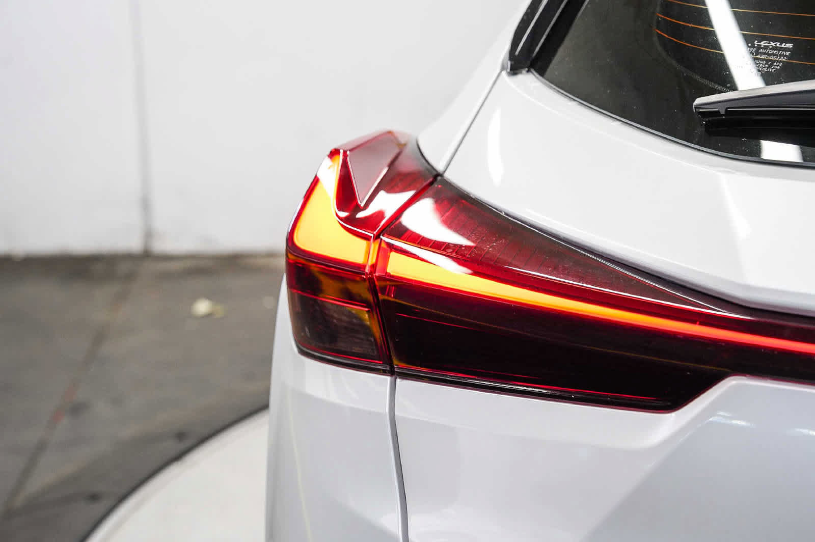 Used 2024 Lexus UX 250h FWD w/ Premium Package image 11