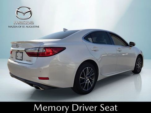 Used 2017 Lexus ES 350 w/ Luxury Package FWD image 13