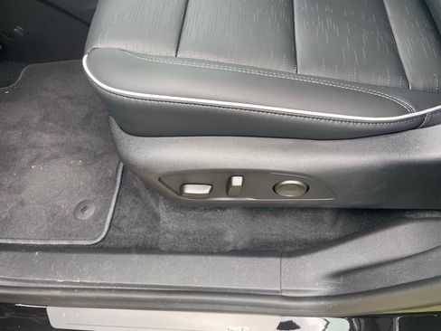 New 2026 Buick Enclave Sport Touring w/ Power Package FWD image 11