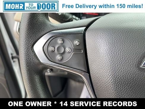 Used 2022 Chevrolet Traverse LS image 15