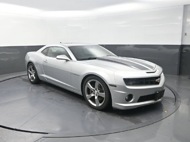 Used 2010 Chevrolet Camaro SS w/ RS Package RWD image 10