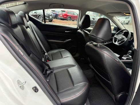 Used 2024 Nissan Altima 2.5 SR image 27