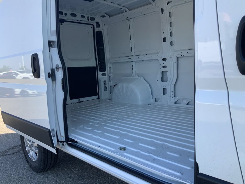 New 2026 RAM ProMaster 1500 w/ Quick Order Package 22G SLT FWD image 6