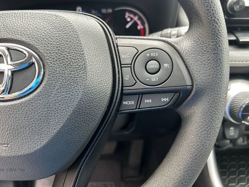 Used 2023 Toyota RAV4 XLE image 21
