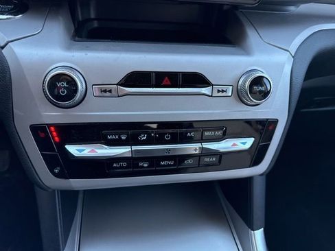 Used 2024 Ford Explorer XLT w/ Equipment Group 202A image 16