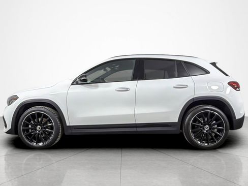 Used 2023 Mercedes-Benz GLA 250 4MATIC image 2