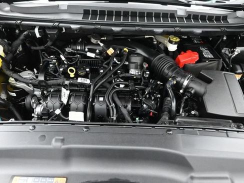 Certified 2024 Ford Edge Titanium AWD/4WD image 33