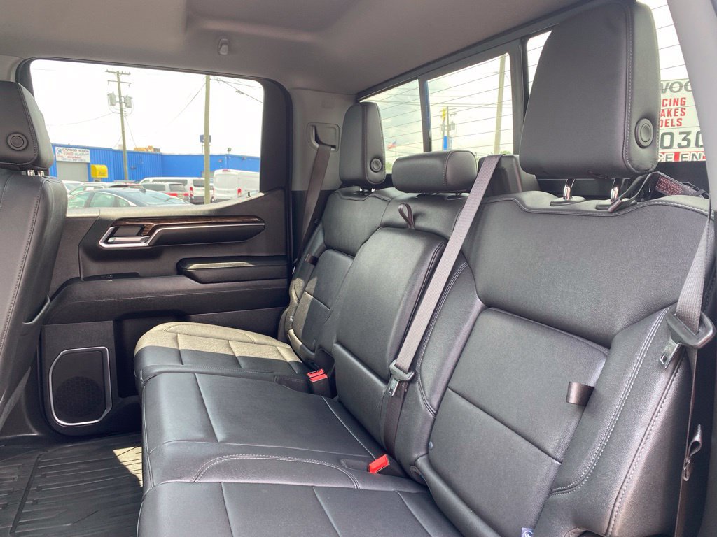 Used 2024 GMC Sierra 1500 Elevation w/ Elevation Premium Package AWD/4WD image 17
