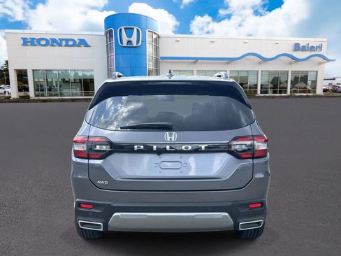 Used 2026 Honda Pilot EX-L image 4
