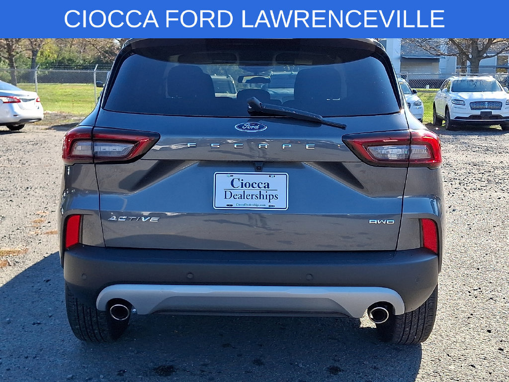 Used 2023 Ford Escape Active w/ Tech Pack #1 AWD/4WD image 8