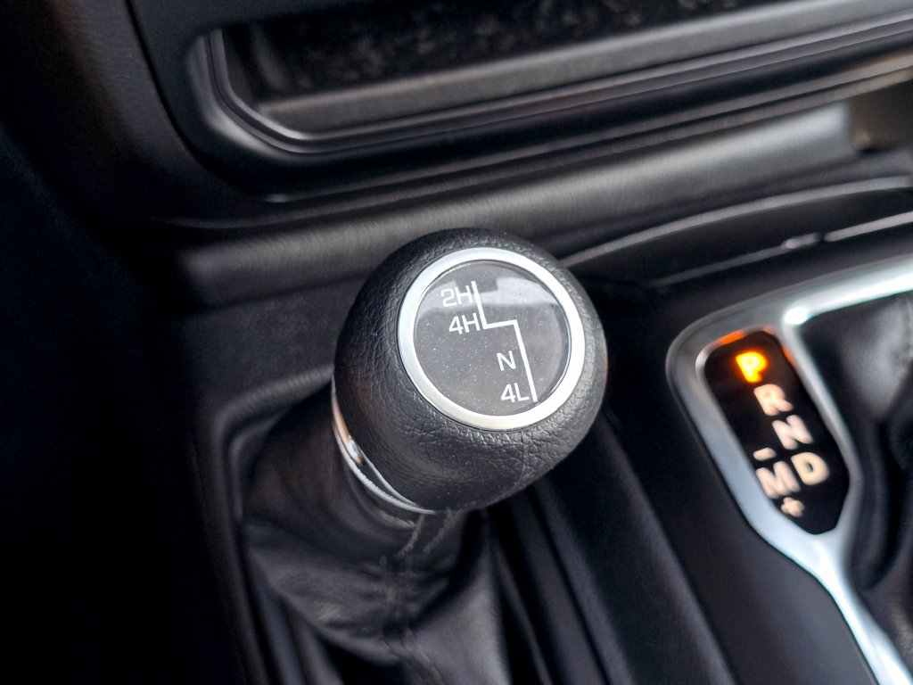 Used 2023 Jeep Gladiator Sport AWD/4WD image 6