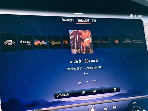 Certified 2022 Mercedes-Benz EQS 580 4MATIC Sedan image 24