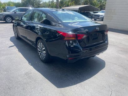 Used 2025 Nissan Altima 2.5 SV