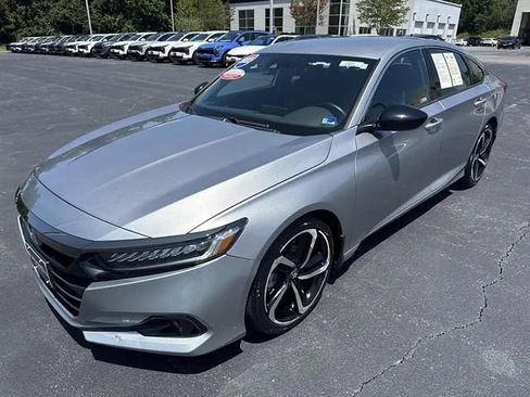 Used 2022 Honda Accord Sport image 4