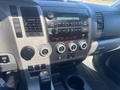 Used 2008 Toyota Sequoia SR5 image 30