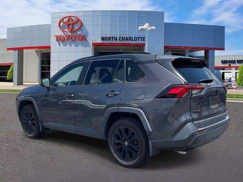 Used 2019 Toyota RAV4 XLE Premium w/ Cold Weather Package AWD/4WD image 4