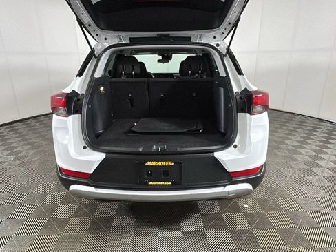 Used 2025 Chevrolet TrailBlazer LT FWD image 29