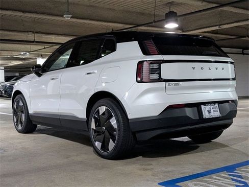 New 2025 Volvo EX30 Ultra w/ Protection Package Premier image 5