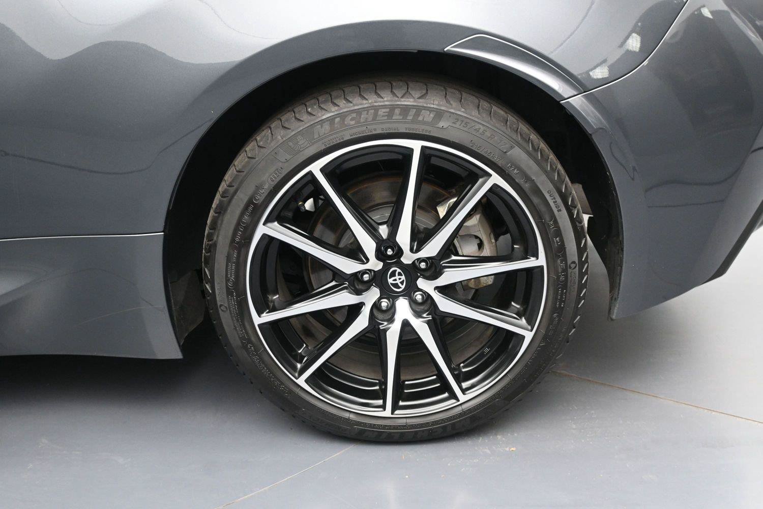 Used 2024 Toyota GR86 RWD image 9