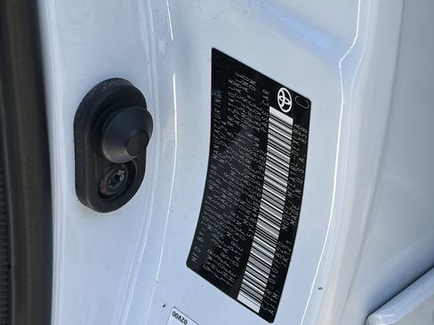 Certified 2024 Toyota Corolla LE FWD image 30