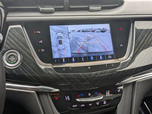 Used 2020 Cadillac XT6 Premium Luxury image 13