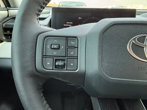 Used 2026 Toyota RAV4 XLE Premium w/ Panoramic Sun Roof Package AWD/4WD image 28