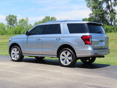 Used 2023 Ford Expedition Platinum AWD/4WD image 26