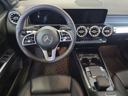 Certified 2020 Mercedes-Benz GLB 250 GLB 250 image 18