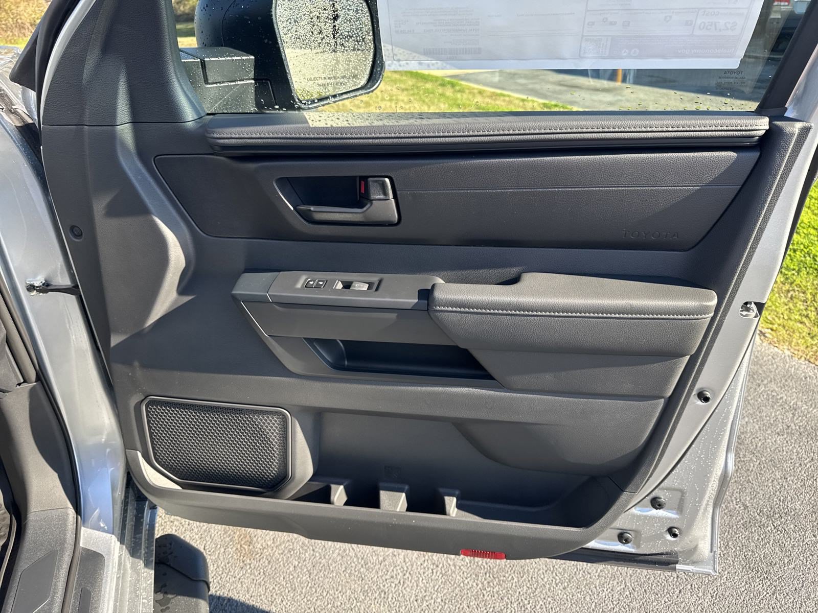 New 2025 Toyota Tundra SR w/ SR Tow Package AWD/4WD image 34