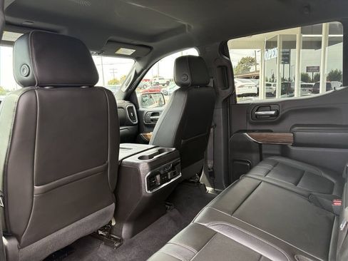 Used 2019 Chevrolet Silverado 1500 High Country w/ Technology Package AWD/4WD image 28