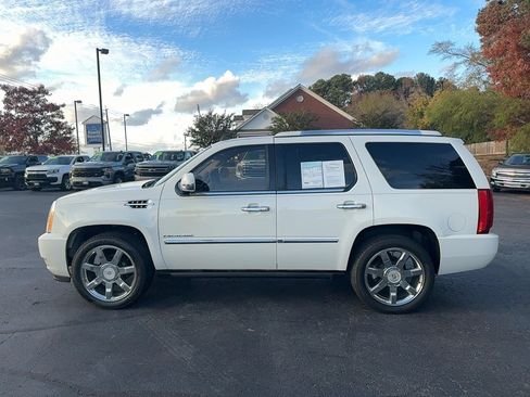 Used 2014 Cadillac Escalade Luxury image 8