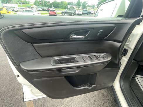 Used 2014 Chevrolet Traverse LT w/ All-Star Edition AWD/4WD image 22