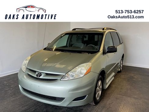 Used 2006 Toyota Sienna LE FWD image 1