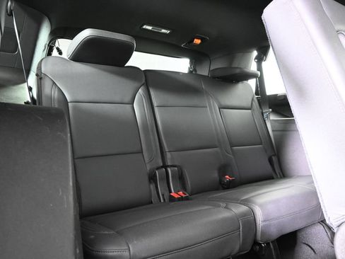 Used 2021 Chevrolet Tahoe LT AWD/4WD image 17