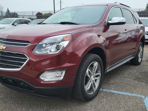 Used 2017 Chevrolet Equinox Premier w/ Enhanced Convenience Package AWD/4WD image 5